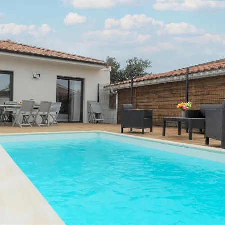 Prázdninový dům Holiday Home Le Courant *